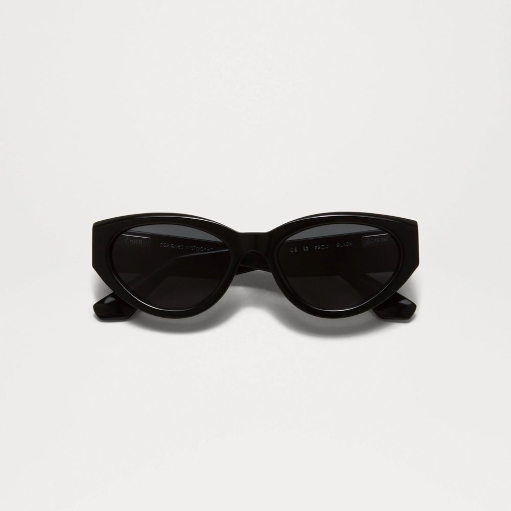 CHIMI 06 Core Sunglasses in Black
